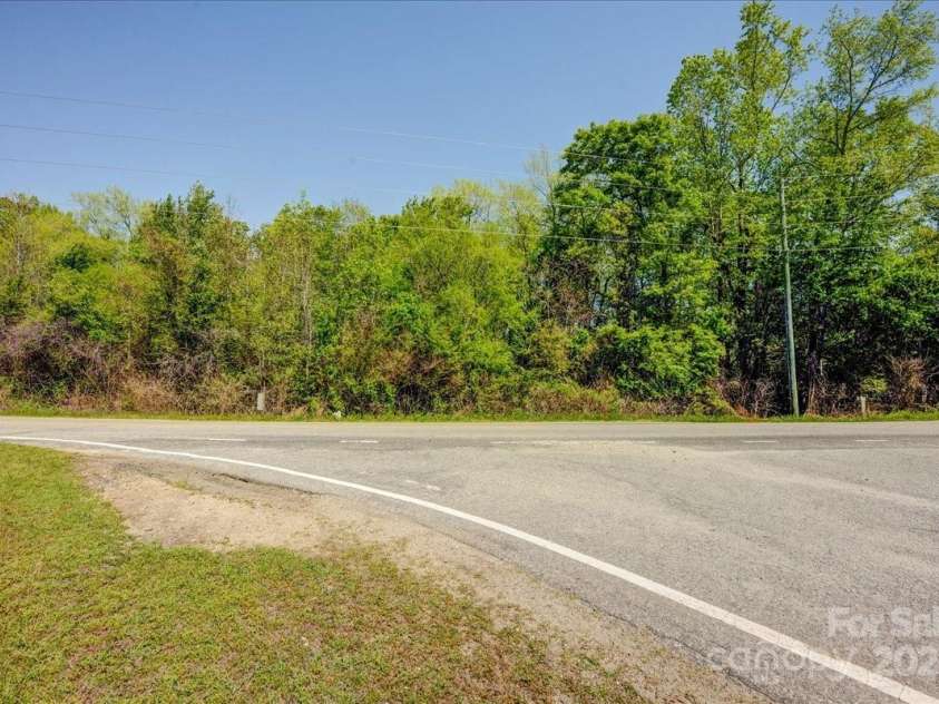 3006 Wrench Road, Dunn, NC 28344.  MLS# CAR4291729, YatesRealty ID 5089. 