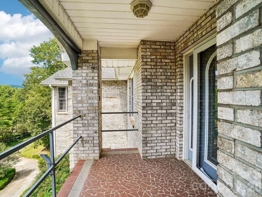 54 Gap Creek Road, Fletcher, NC 28732.  MLS# CAR4423914, YatesRealty ID 50895. 