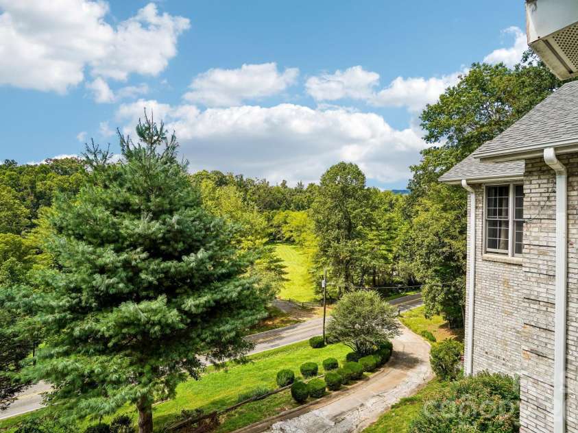 54 Gap Creek Road, Fletcher, NC 28732.  MLS# CAR4423914, YatesRealty ID 50895. 