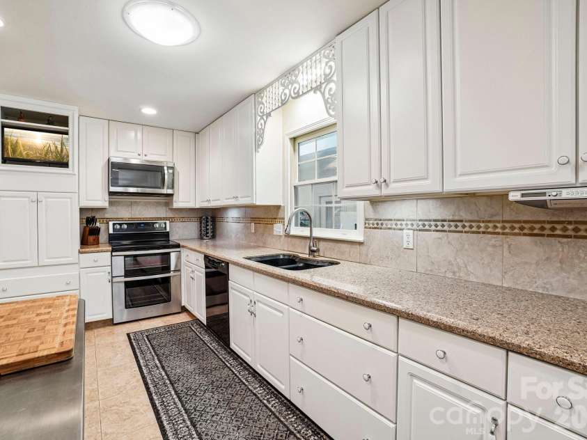 54 Gap Creek Road, Fletcher, NC 28732.  MLS# CAR4423914, YatesRealty ID 50895. 