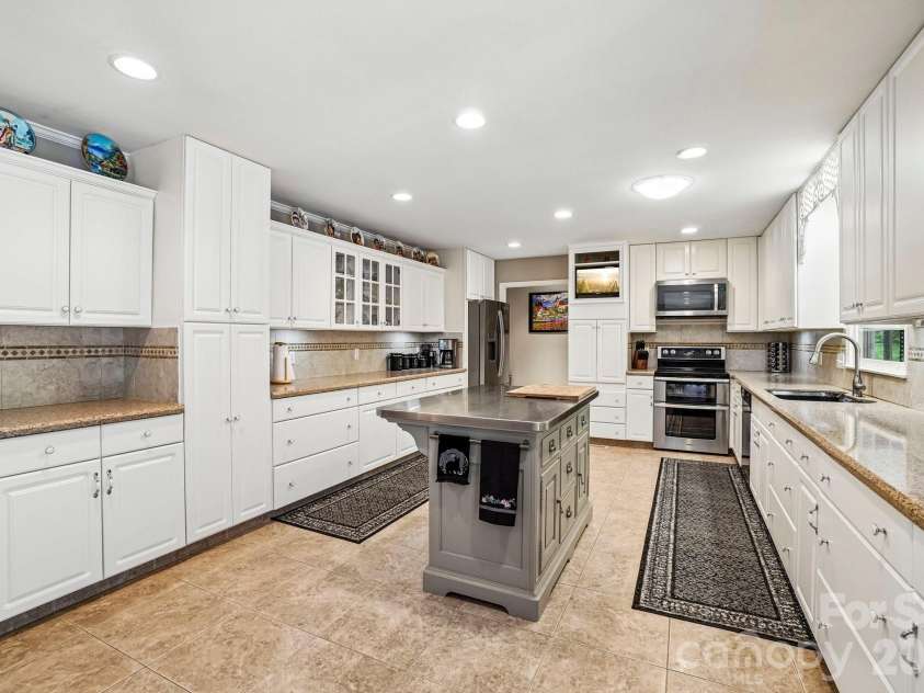 54 Gap Creek Road, Fletcher, NC 28732.  MLS# CAR4423914, YatesRealty ID 50895. 