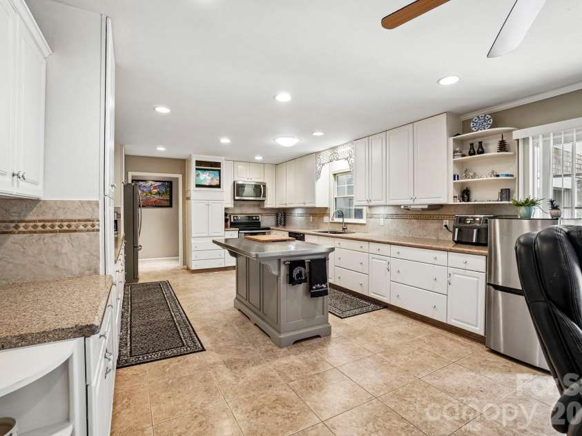 54 Gap Creek Road, Fletcher, NC 28732.  MLS# CAR4423914, YatesRealty ID 50895. 