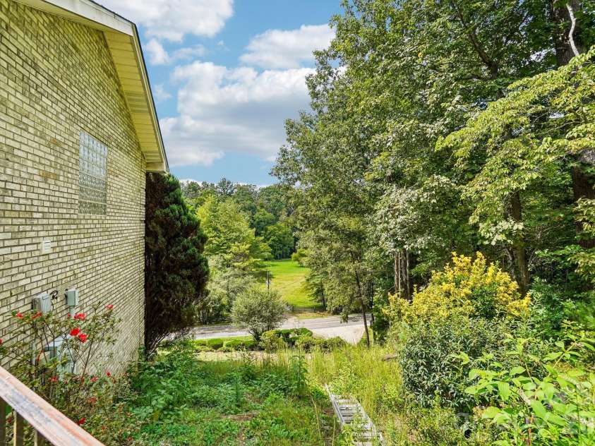 54 Gap Creek Road, Fletcher, NC 28732.  MLS# CAR4423914, YatesRealty ID 50895. 