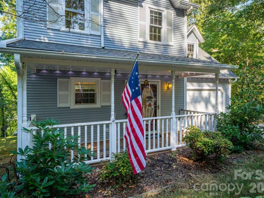 18 Friendly Way, Asheville, NC 28806.  MLS# CAR4423504, YatesRealty ID 50897. Inviting front porch