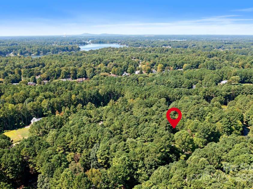 134 Mills Valley Drive, Mooresville, NC 28117.  MLS# CAR4301666, YatesRealty ID 509. 