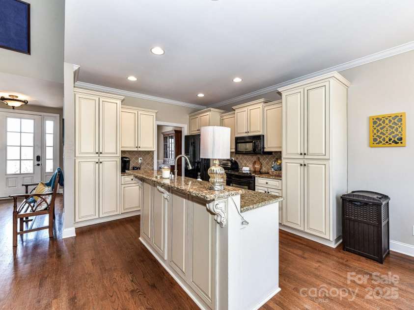 816 Springs Road, Dallas, NC 28034.  MLS# CAR4232847, YatesRealty ID 5090. 