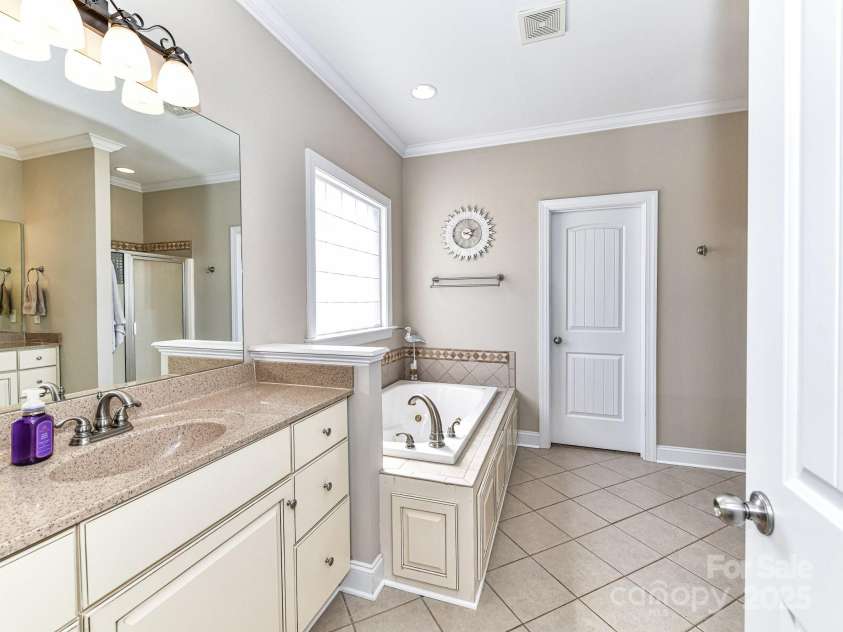 816 Springs Road, Dallas, NC 28034.  MLS# CAR4232847, YatesRealty ID 5090. 