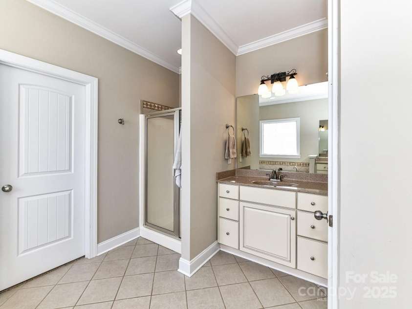 816 Springs Road, Dallas, NC 28034.  MLS# CAR4232847, YatesRealty ID 5090. 