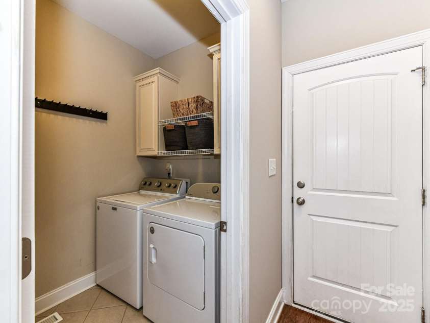 816 Springs Road, Dallas, NC 28034.  MLS# CAR4232847, YatesRealty ID 5090. 