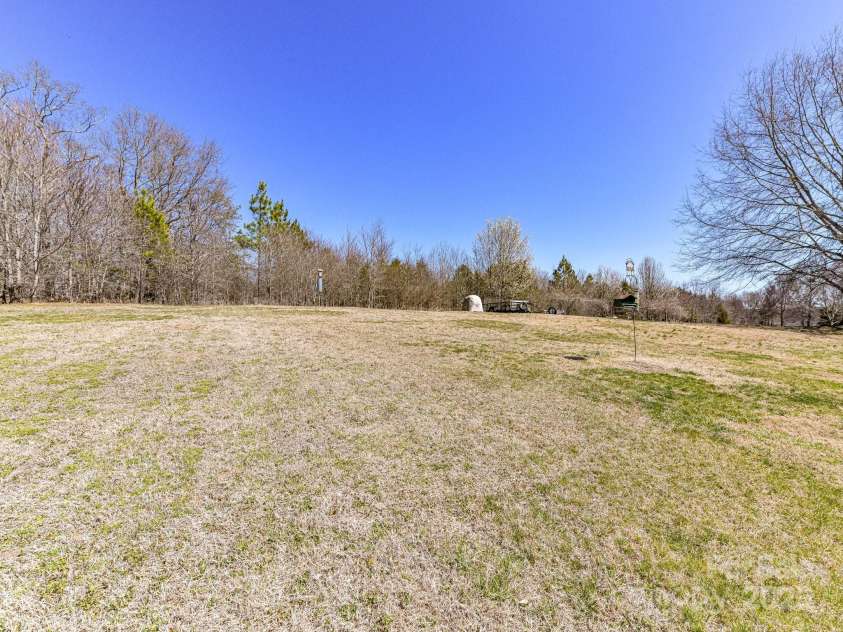 816 Springs Road, Dallas, NC 28034.  MLS# CAR4232847, YatesRealty ID 5090. 