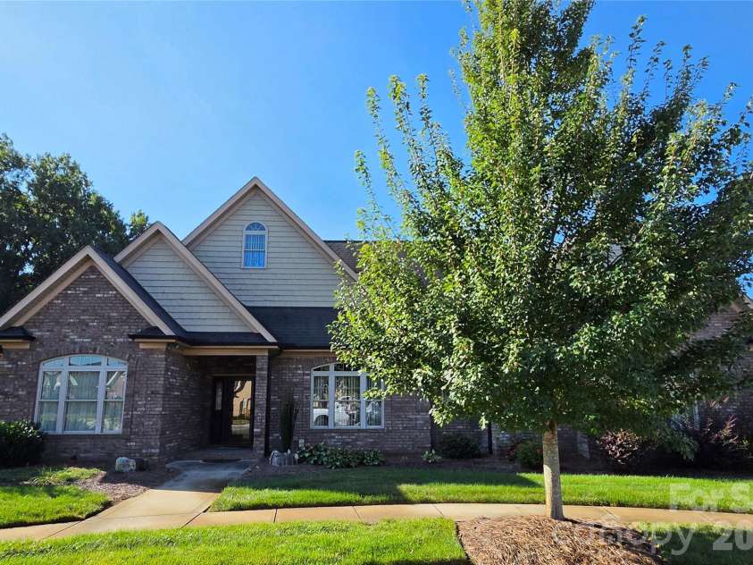 323 Wendover Drive, Locust, NC 28097.  MLS# CAR4424542, YatesRealty ID 50902. 