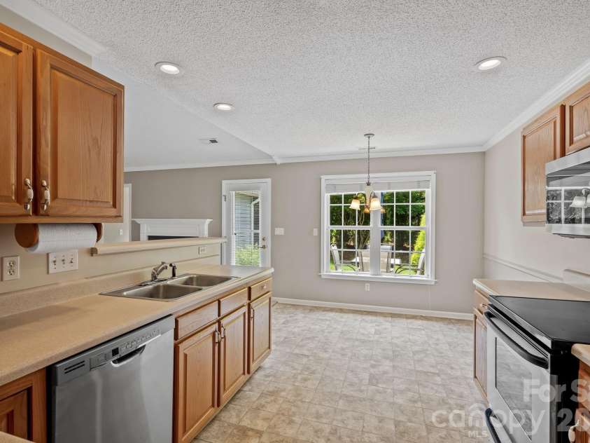 200 Planters Creek Road, Fletcher, NC 28732.  MLS# CAR4407264, YatesRealty ID 50908. 