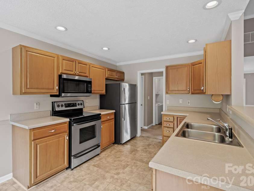 200 Planters Creek Road, Fletcher, NC 28732.  MLS# CAR4407264, YatesRealty ID 50908. 