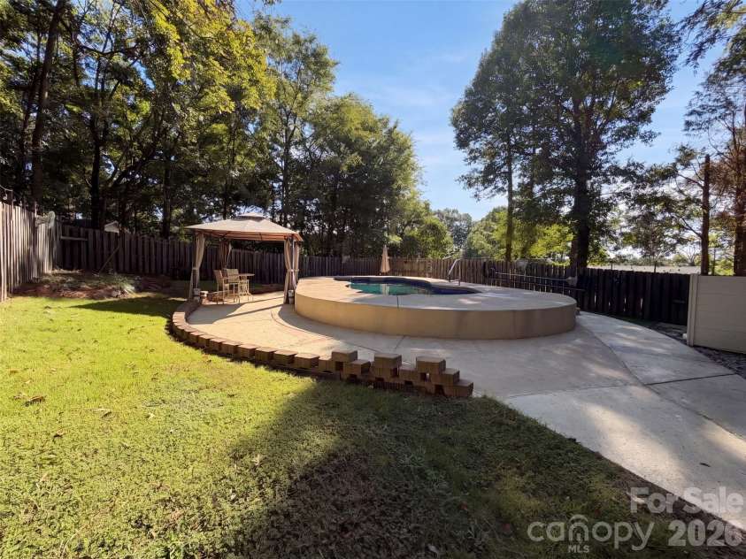 121 Goodman Circle, Concord, NC 28025.  MLS# CAR4424865, YatesRealty ID 50909. 