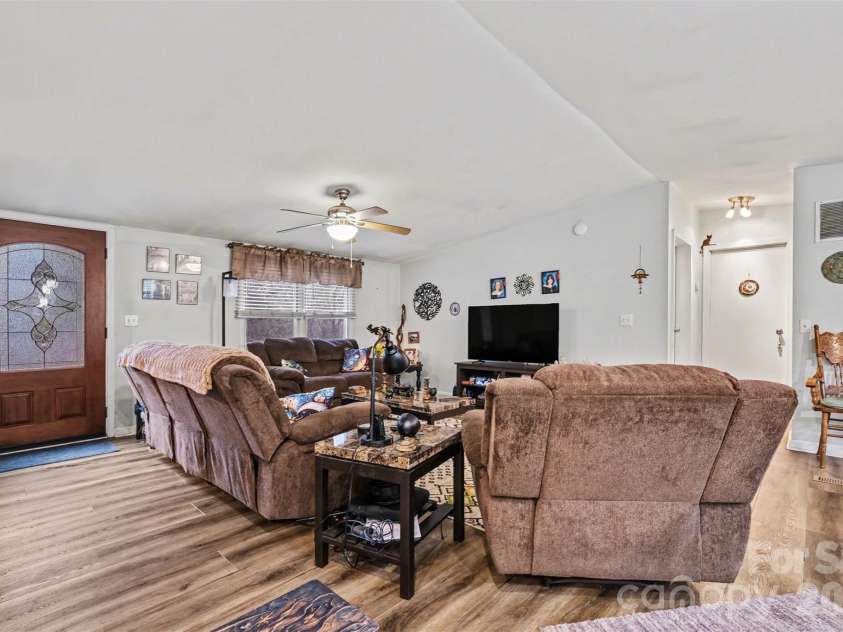 6107 RAINTREE Circle, Concord, NC 28027.  MLS# CAR4356905, YatesRealty ID 5091. 