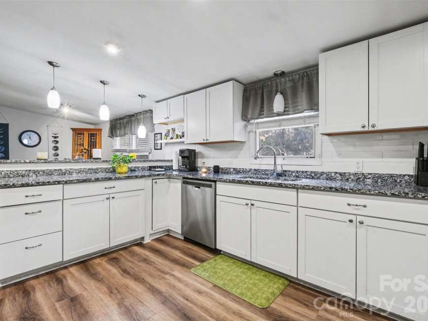 6107 RAINTREE Circle, Concord, NC 28027.  MLS# CAR4356905, YatesRealty ID 5091. 