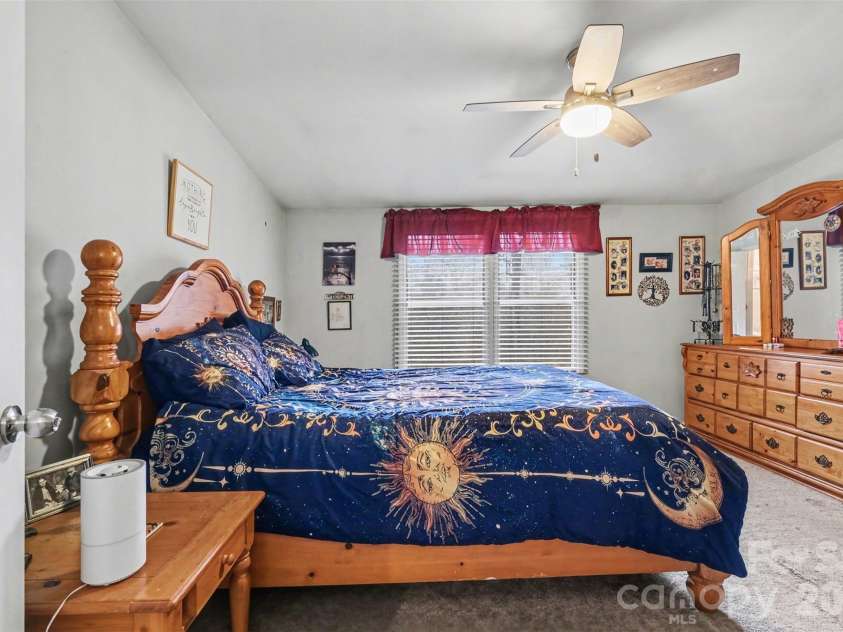 6107 RAINTREE Circle, Concord, NC 28027.  MLS# CAR4356905, YatesRealty ID 5091. 