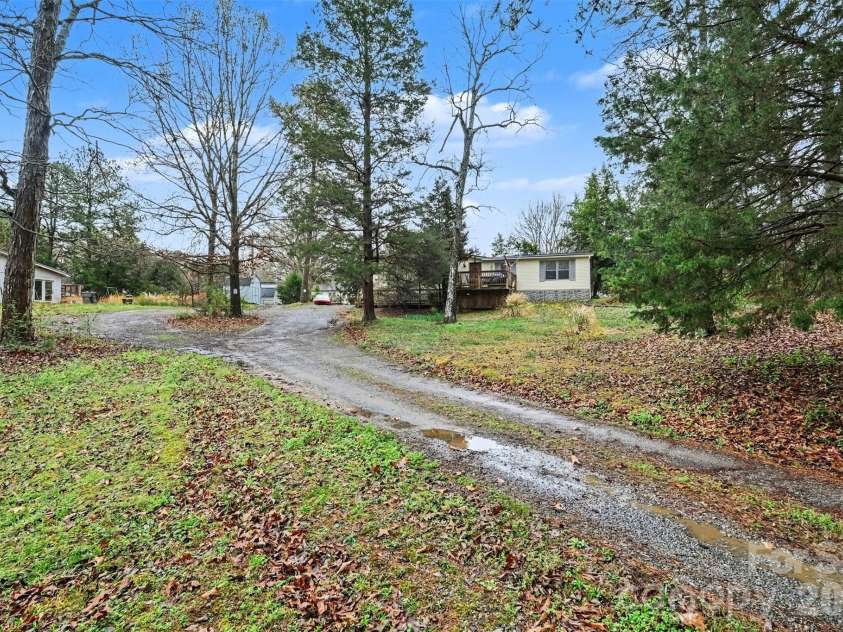 6107 RAINTREE Circle, Concord, NC 28027.  MLS# CAR4356905, YatesRealty ID 5091. 