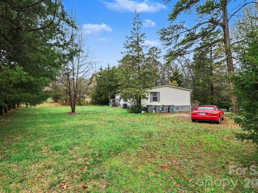 6107 RAINTREE Circle, Concord, NC 28027.  MLS# CAR4356905, YatesRealty ID 5091. 