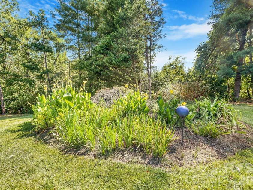 13 Lowry Lane, Weaverville, NC 28787.  MLS# CAR4415194, YatesRealty ID 50910. 