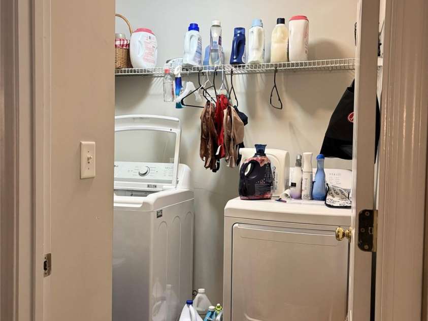 11637 Coddington Ridge Drive, Charlotte, NC 28214.  MLS# CAR4400659, YatesRealty ID 50913. Upper level laundry room