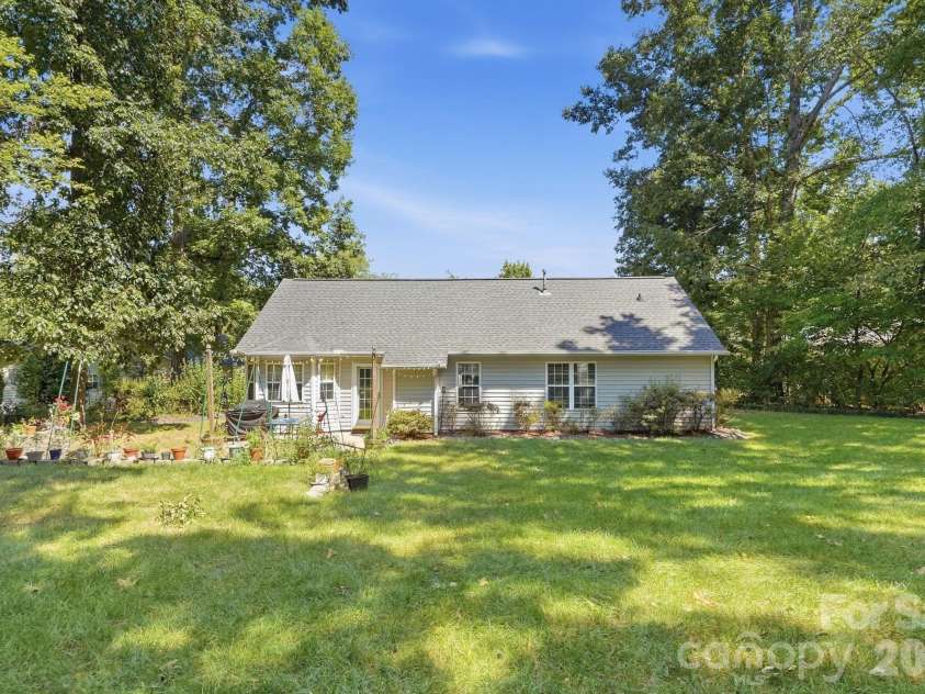 2212 Ryefield Way, Monroe, NC 28112.  MLS# CAR4424828, YatesRealty ID 50914. 