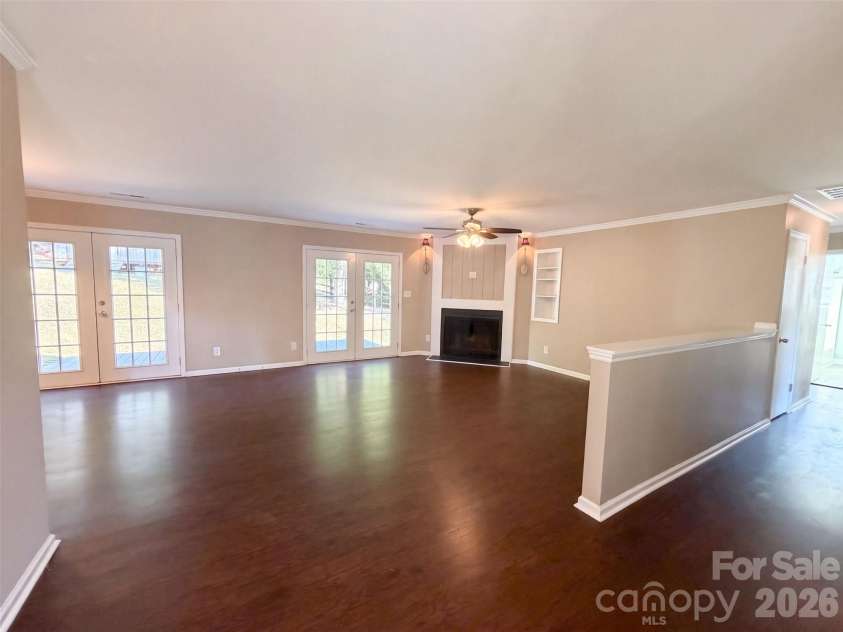 6009 Lanai Lane, Tega Cay, SC 29708.  MLS# CAR4424884, YatesRealty ID 50916. 