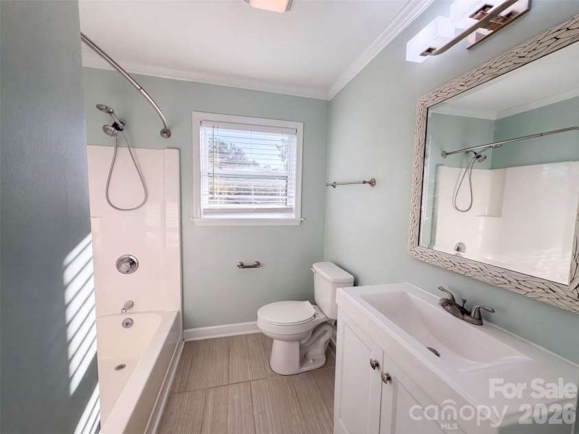 6009 Lanai Lane, Tega Cay, SC 29708.  MLS# CAR4424884, YatesRealty ID 50916. 