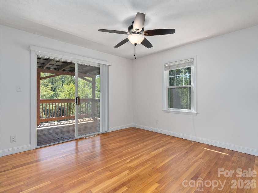 483 Thompson Street, Canton, NC 28716.  MLS# CAR4424582, YatesRealty ID 50917. 
