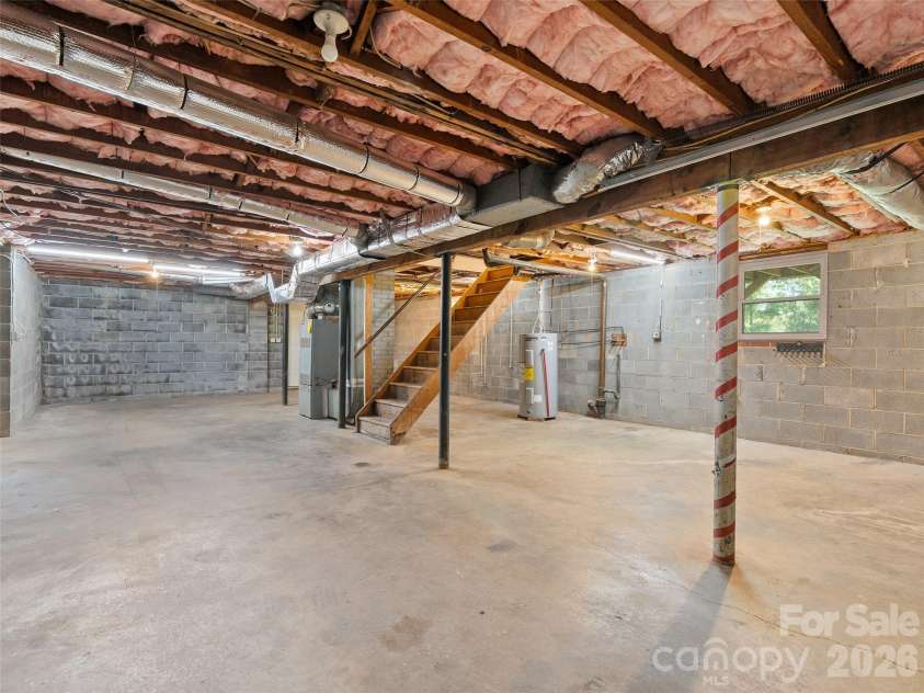 483 Thompson Street, Canton, NC 28716.  MLS# CAR4424582, YatesRealty ID 50917. 