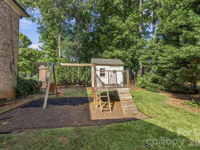 217 Commodore Court, Belmont, NC 28012.  MLS# CAR4423648, YatesRealty ID 50920. 