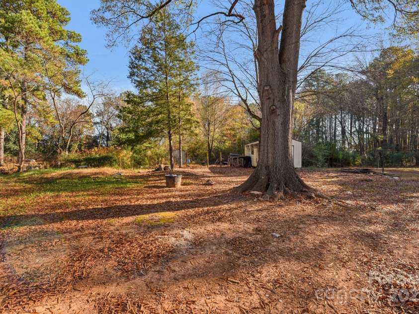 510 Secrest Avenue, Monroe, NC 28110.  MLS# CAR4325706, YatesRealty ID 50922. 