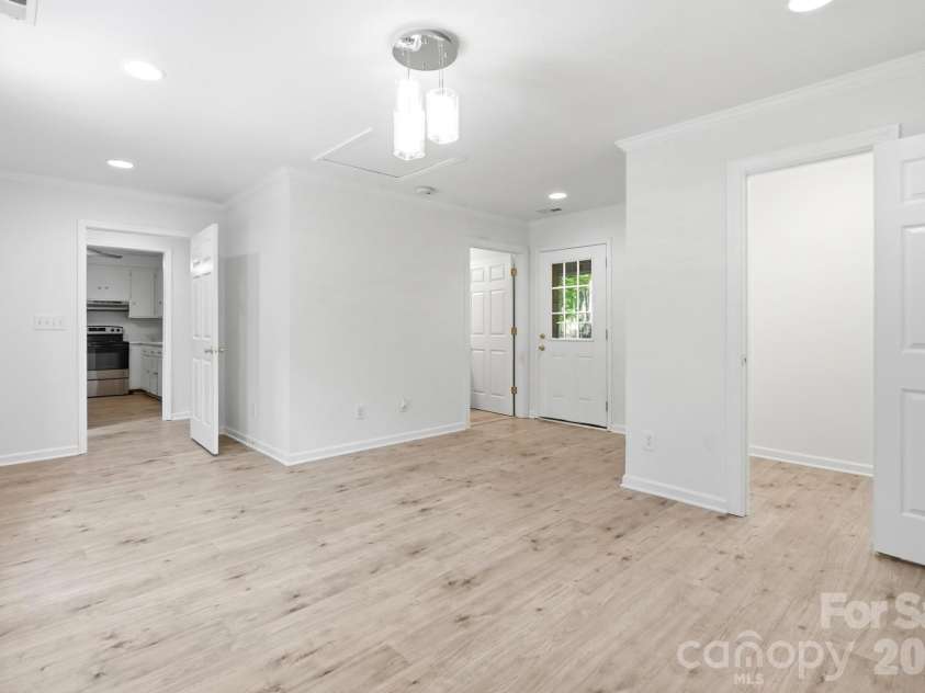 6324 Saddlewood Drive, Waxhaw, NC 28173.  MLS# CAR4409886, YatesRealty ID 50922. 