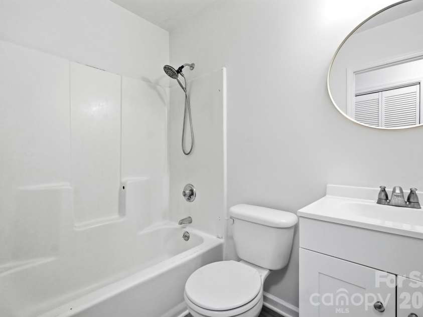 6324 Saddlewood Drive, Waxhaw, NC 28173.  MLS# CAR4409886, YatesRealty ID 50922. 