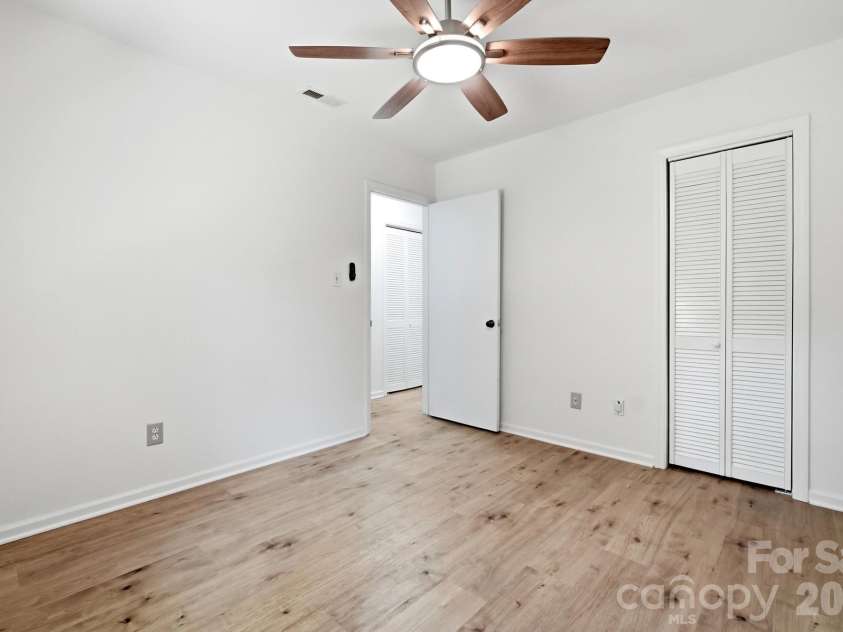 6324 Saddlewood Drive, Waxhaw, NC 28173.  MLS# CAR4409886, YatesRealty ID 50922. 
