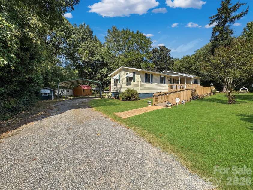 5 Love Street, Lowell, NC 28098.  MLS# CAR4424901, YatesRealty ID 50923. 
