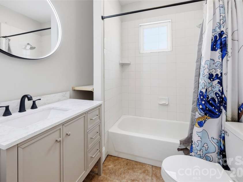 700 Concordia Avenue, Charlotte, NC 28206.  MLS# CAR4424791, YatesRealty ID 50925. 