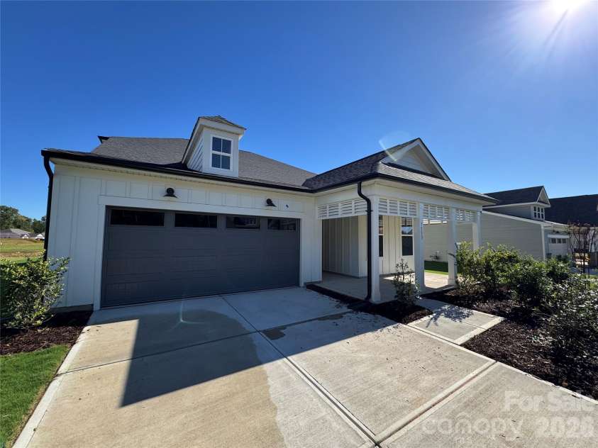 7553 Pedigree Circle, Lancaster, SC 29720.  MLS# CAR4424753, YatesRealty ID 50928. 