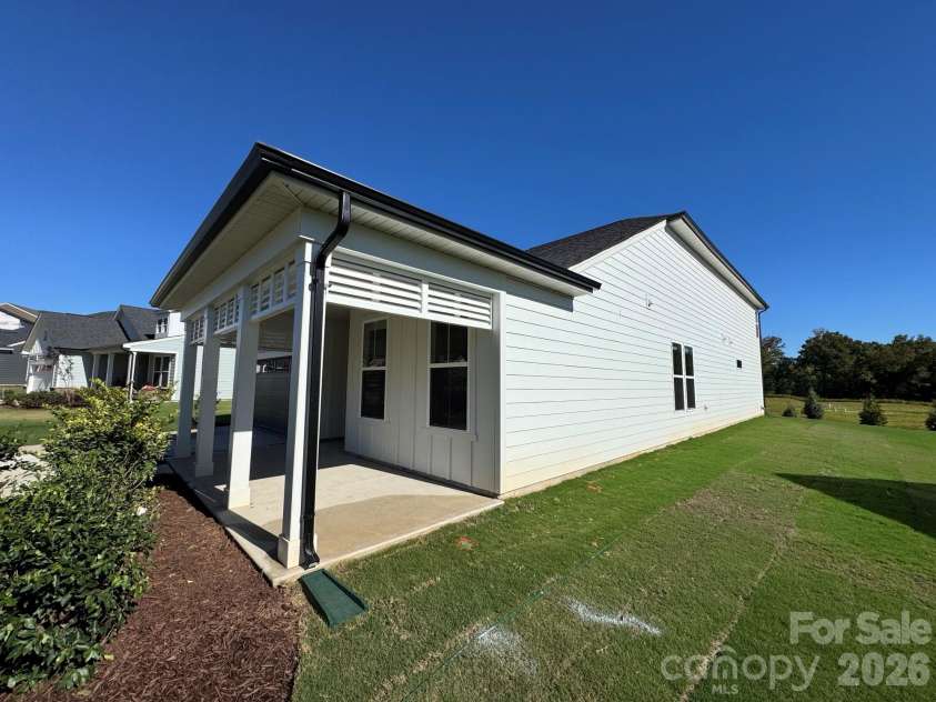 7553 Pedigree Circle, Lancaster, SC 29720.  MLS# CAR4424753, YatesRealty ID 50928. 