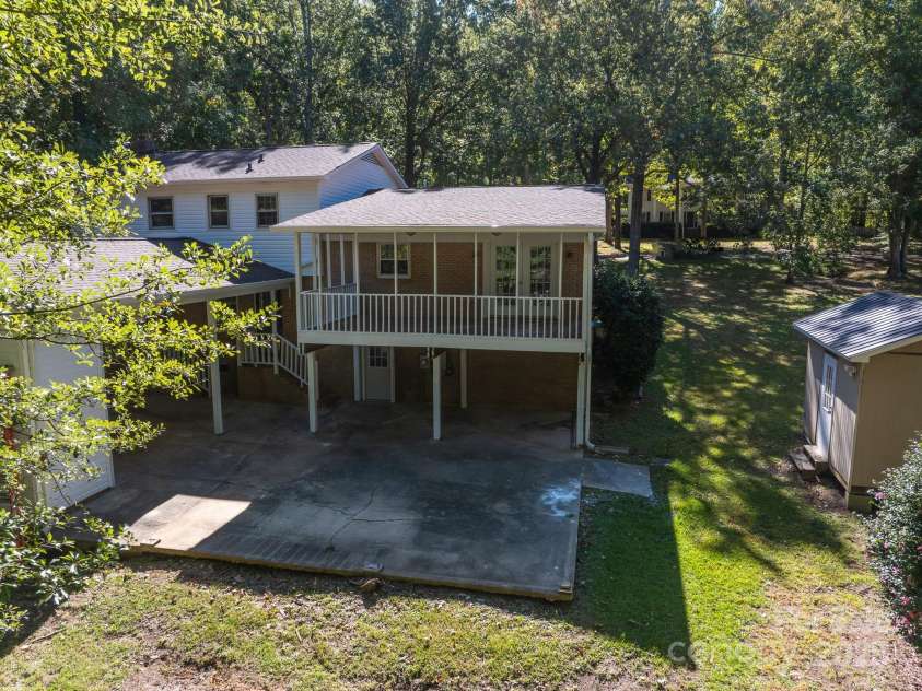 1142 Canterbury Drive, Lancaster, SC 29720.  MLS# CAR4313710, YatesRealty ID 5093. 