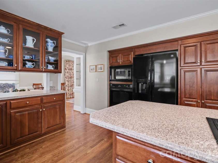 746 Grandview Drive, Concord, NC 28025.  MLS# CAR4357995, YatesRealty ID 5093. 