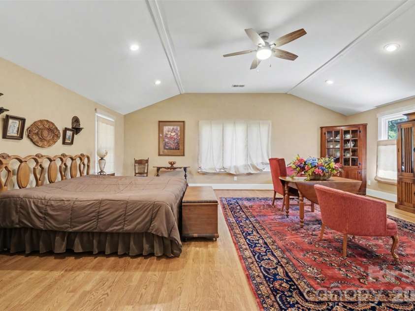 746 Grandview Drive, Concord, NC 28025.  MLS# CAR4357995, YatesRealty ID 5093. 