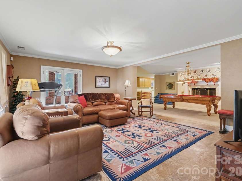 746 Grandview Drive, Concord, NC 28025.  MLS# CAR4357995, YatesRealty ID 5093. 