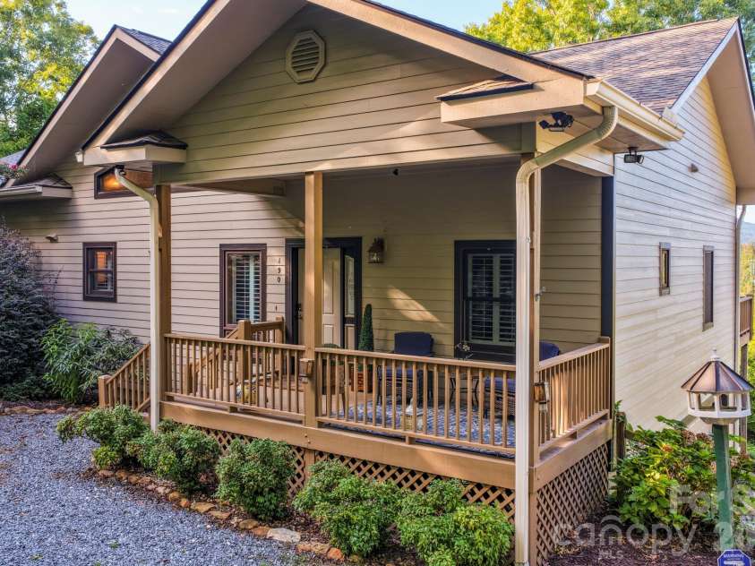 190 Tanglewood Trail, Lake Lure, NC 28746.  MLS# CAR4424886, YatesRealty ID 50932. 