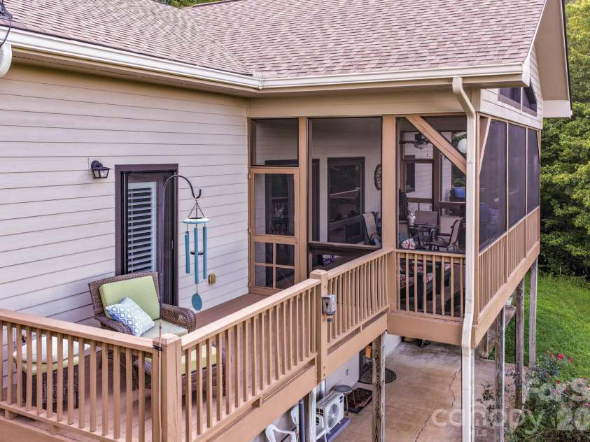 190 Tanglewood Trail, Lake Lure, NC 28746.  MLS# CAR4424886, YatesRealty ID 50932. 