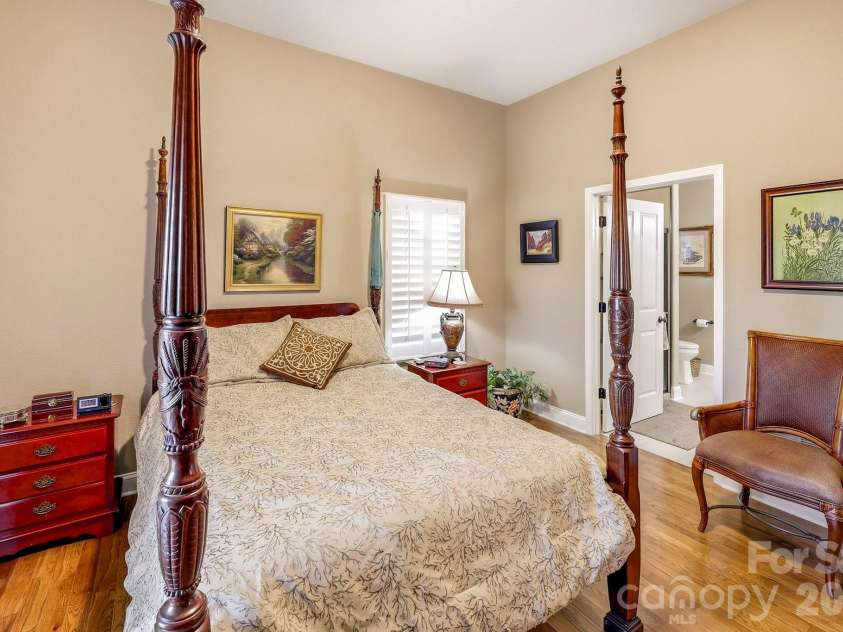 190 Tanglewood Trail, Lake Lure, NC 28746.  MLS# CAR4424886, YatesRealty ID 50932. 