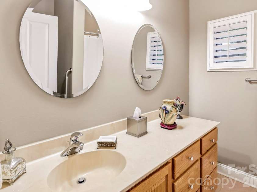 190 Tanglewood Trail, Lake Lure, NC 28746.  MLS# CAR4424886, YatesRealty ID 50932. 
