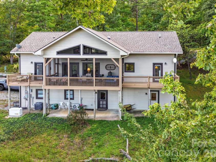 190 Tanglewood Trail, Lake Lure, NC 28746.  MLS# CAR4424886, YatesRealty ID 50932. 