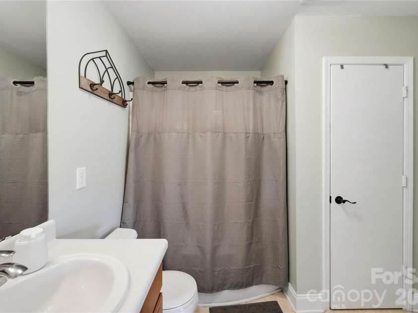 167 Ranlo Avenue, Gastonia, NC 28054.  MLS# CAR4424883, YatesRealty ID 50933. 