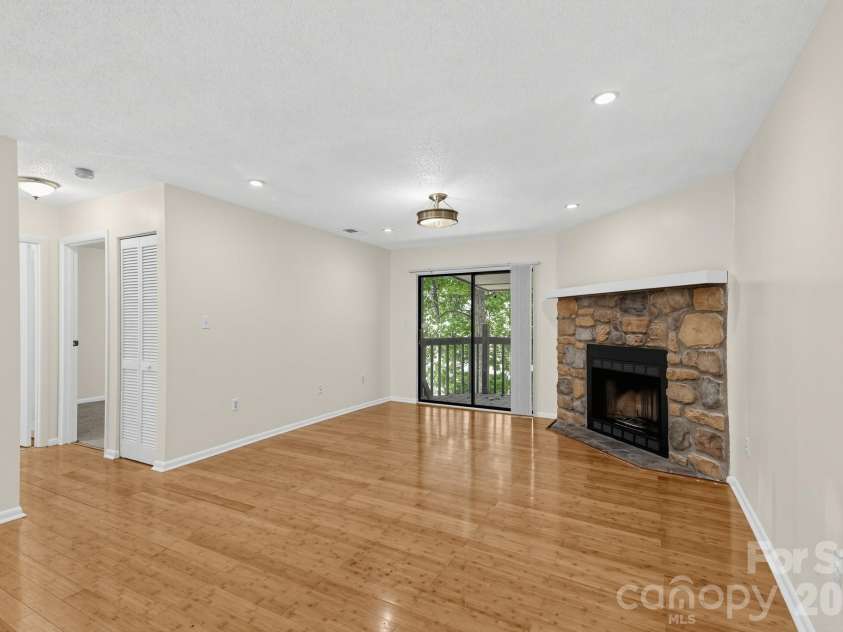 405 Harbison Boulevard, Columbia, SC 29212.  MLS# CAR4423817, YatesRealty ID 50934. 